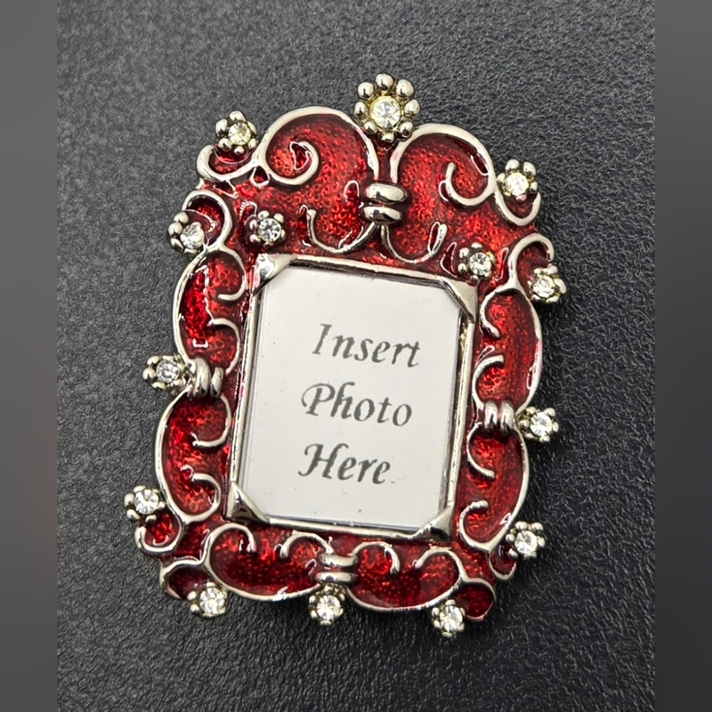 🎄 Christmas Brooch Picture Holder Silver Tone Red Enamel Clear Rhinestones